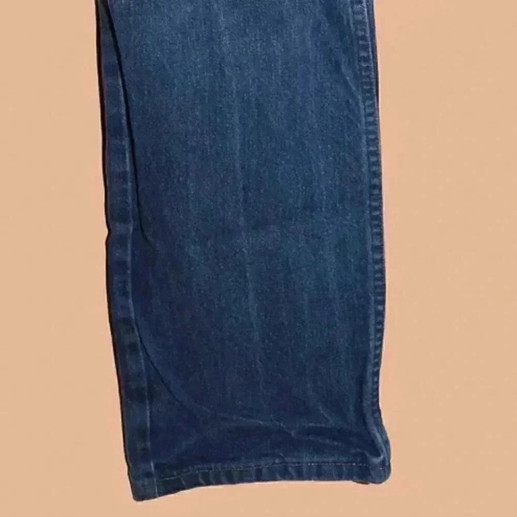 Wrangler Dark Classic Distressed Jeans Size 35x34 Denim Straight Leg Pants‎ - Picture 5 of 5